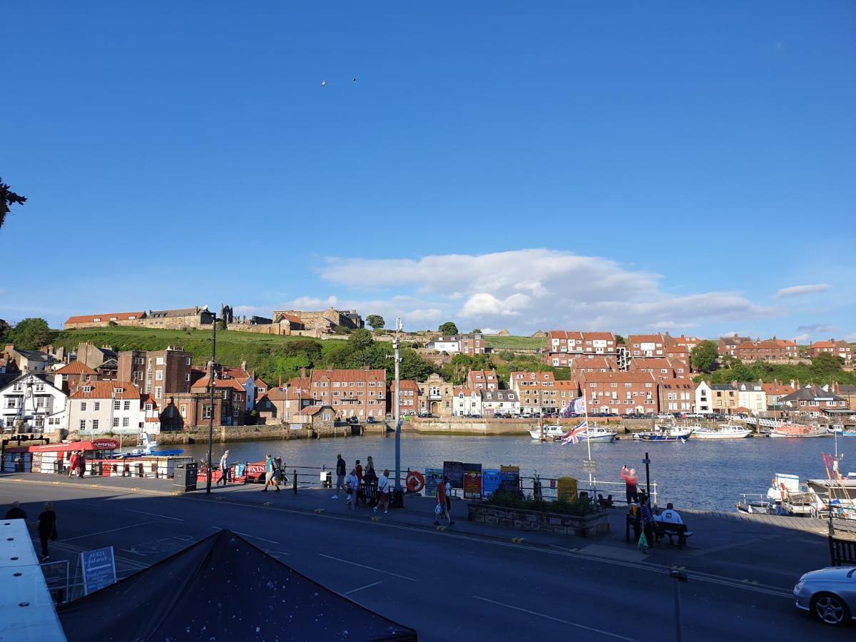 The Whitby Prospect, 2 Bed Apartment With Stunning Views, 2 Mins From Beach Exterior photo