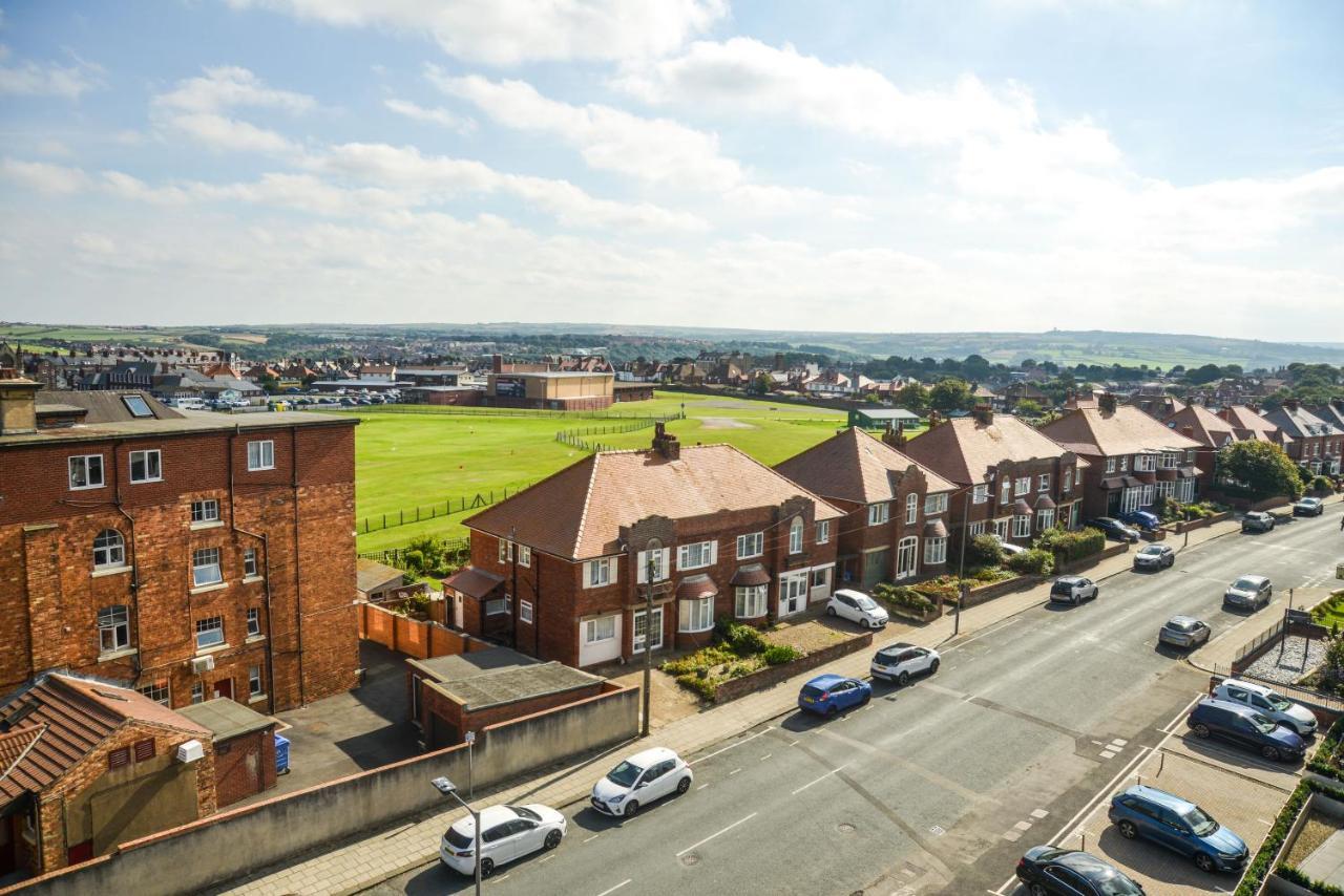 The Whitby Prospect, 2 Bed Apartment With Stunning Views, 2 Mins From Beach Exterior photo