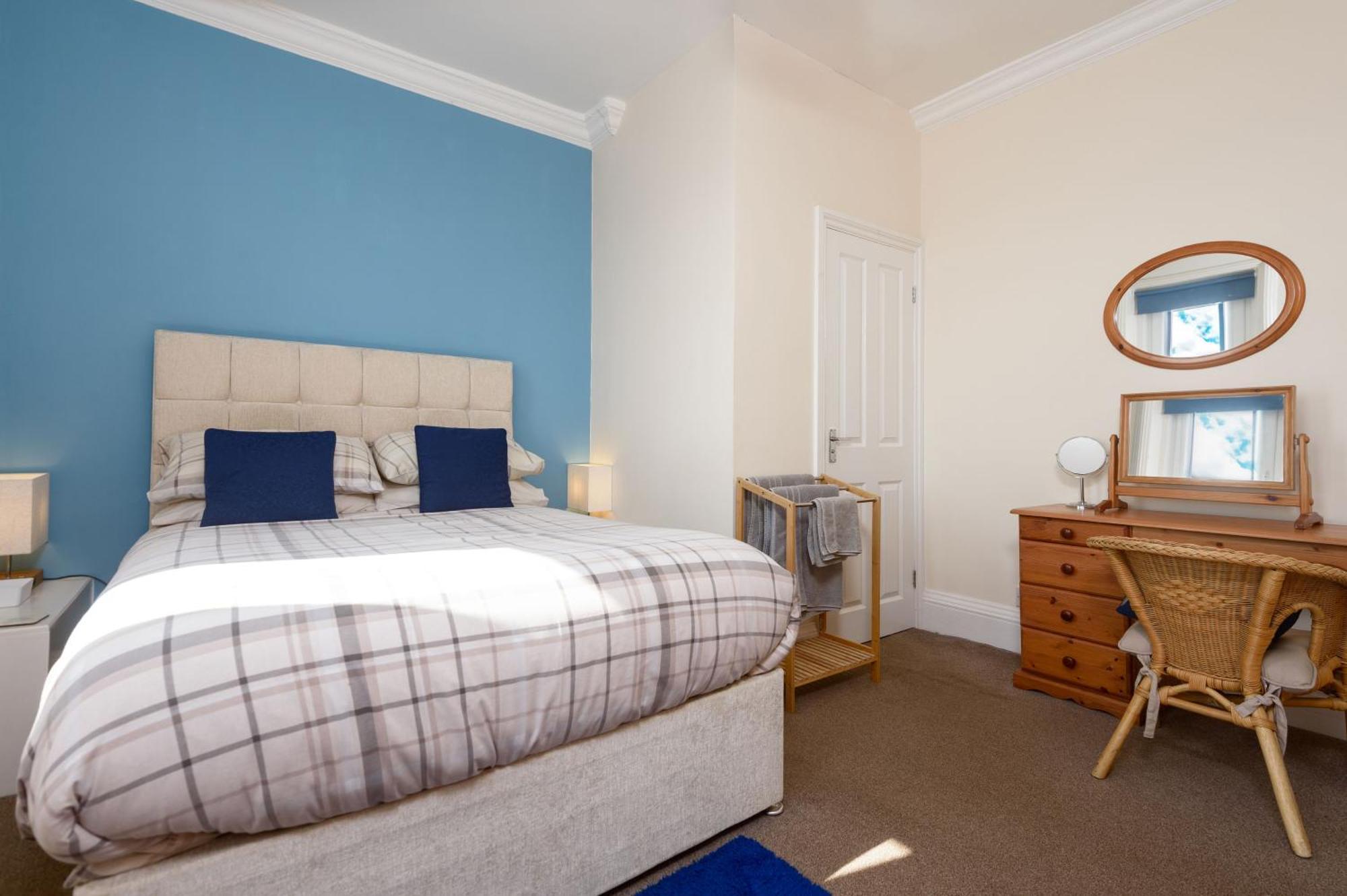The Whitby Prospect, 2 Bed Apartment With Stunning Views, 2 Mins From Beach Exterior photo